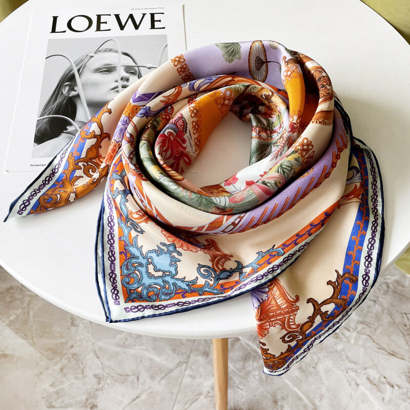 The Garden Double-sided Print 16 Momme Silk Twill Scarf